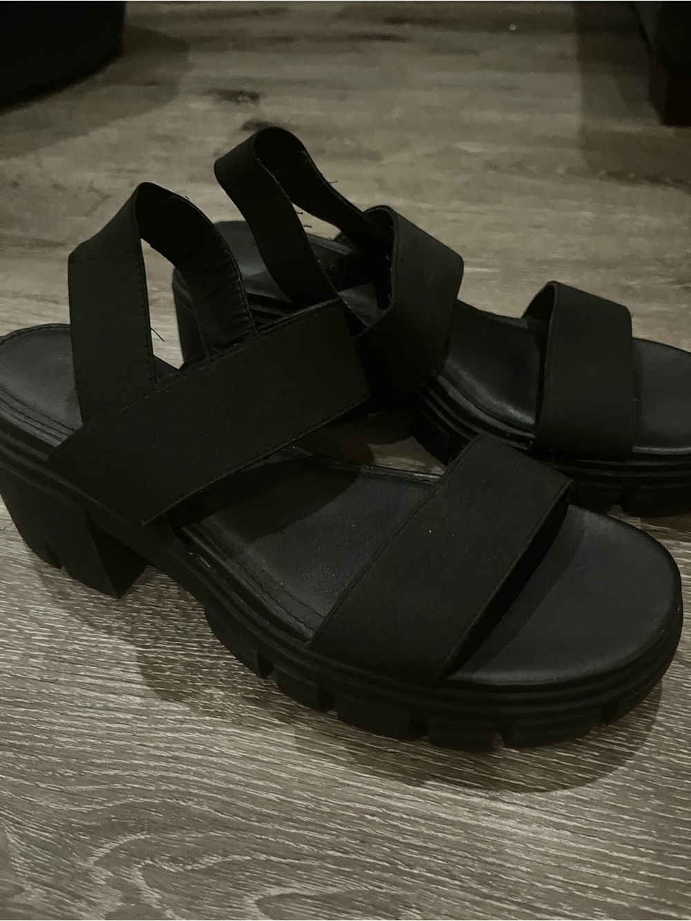 Madden Girl Black Chunky Elastic-Strap Sandals